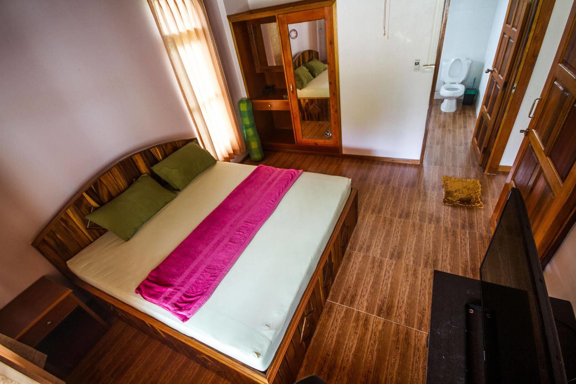 Bor Hin Resort Baan Tai Luaran gambar